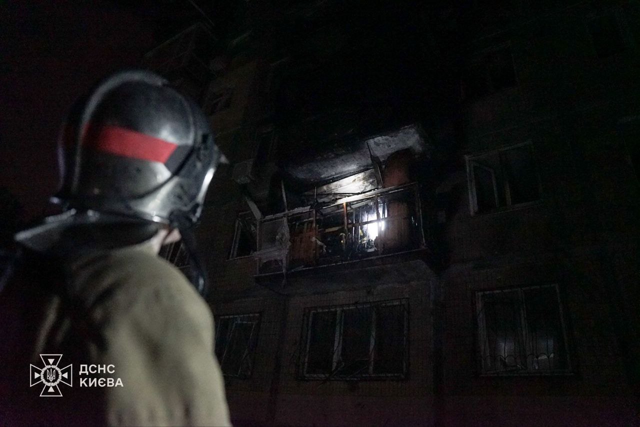 Падение обломков БПЛА на Соломенке в Киеве: пострадали 9 человек, среди них ребенок